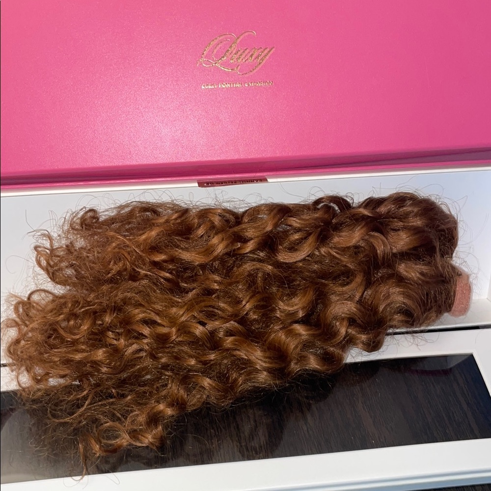 Luxy 16" Natural Red Curly Ponytail - 16" (100g)